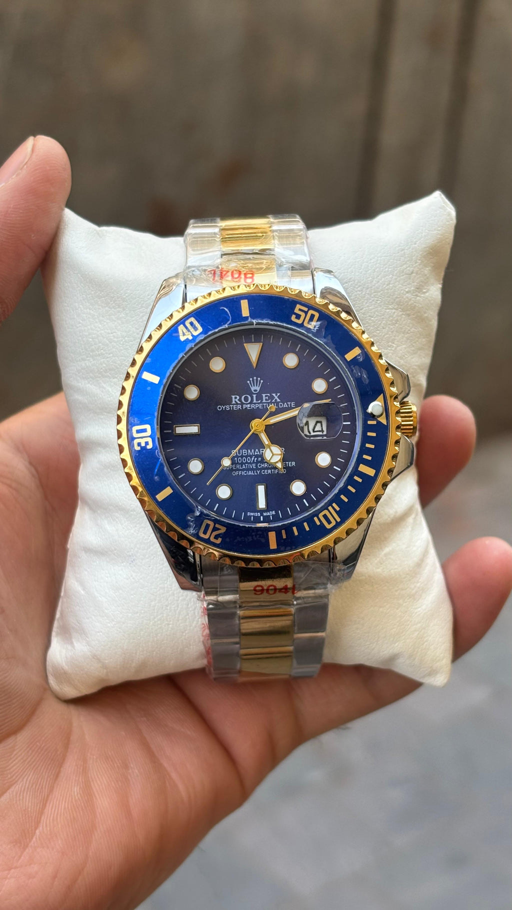 Ro-lex Submariner Analog Blue Dial Round Men's Watch