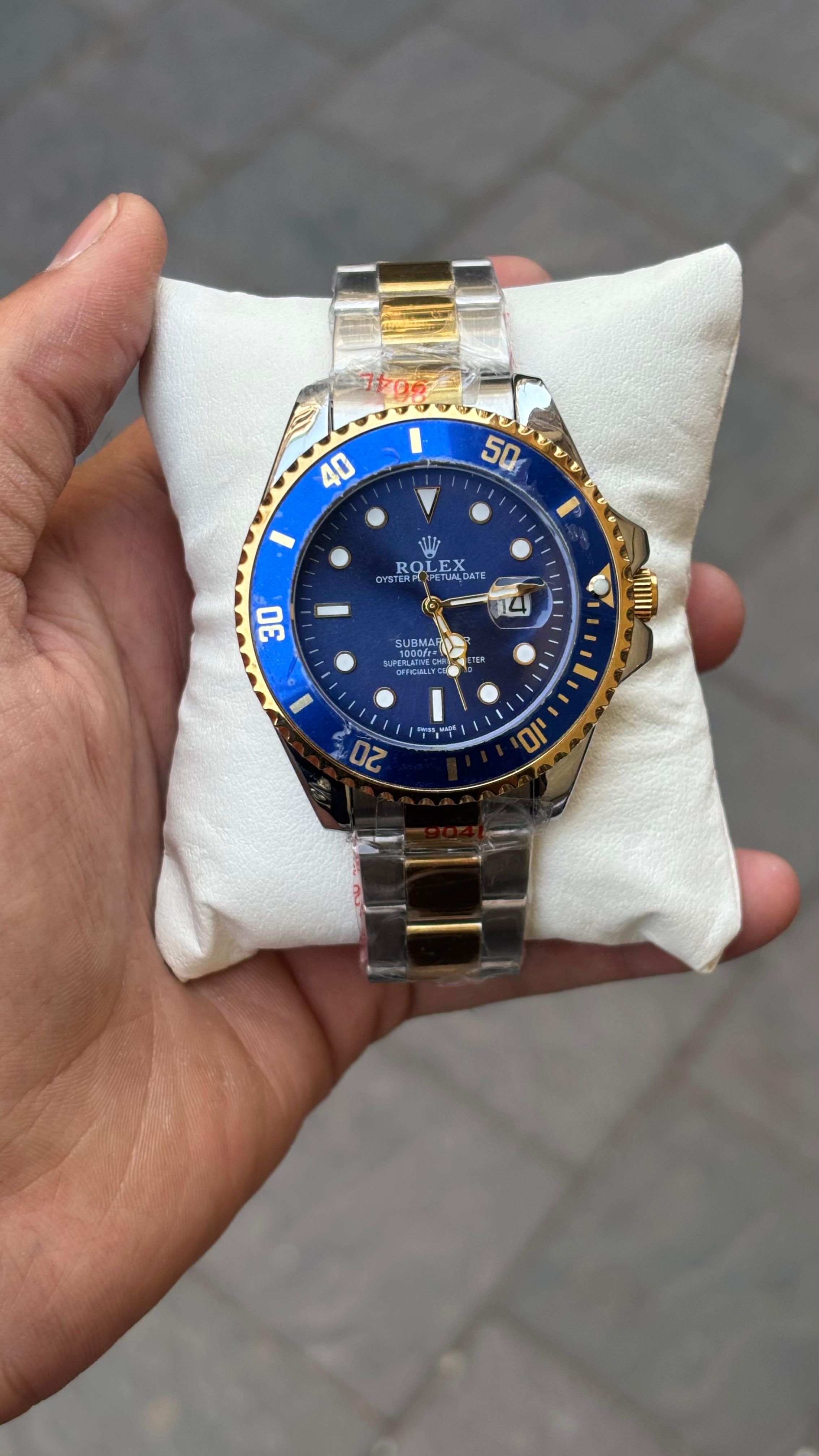 Ro-lex Submariner Analog Blue Dial Round Men's Watch